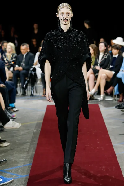 Look 51